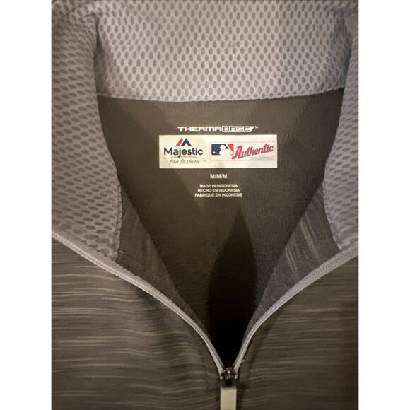 Majestic Therma Base Chicago Cubs 2016 World Series 1/4 Zip Sweatshirt Size M - Picture 2 of 4